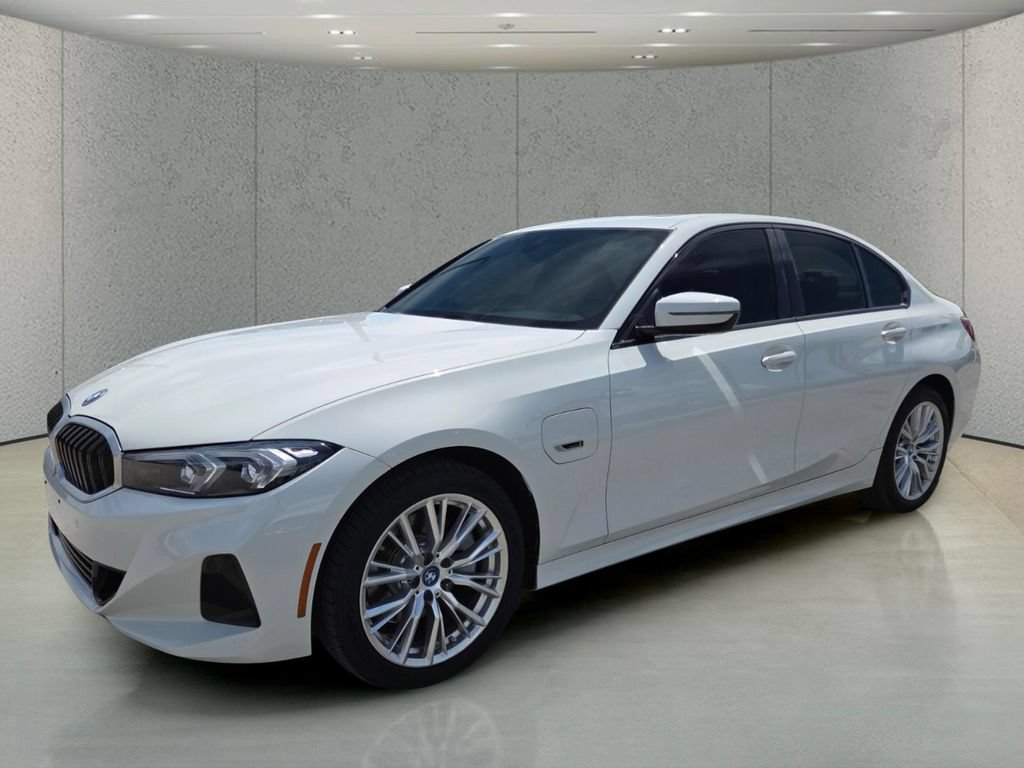 Used 2023 BMW 330e w/ Driving Assistance Package RWD image 10