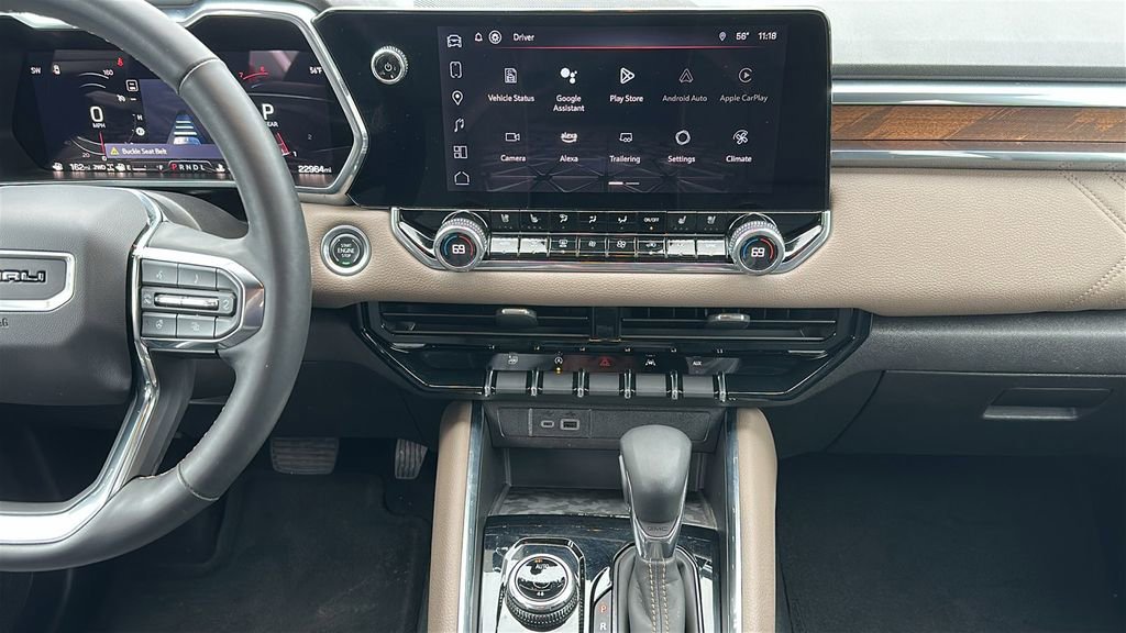 Certified 2024 GMC Canyon Denali image 11