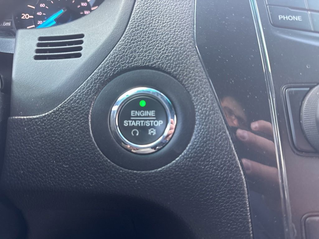 Used 2018 Ford Explorer XLT image 46