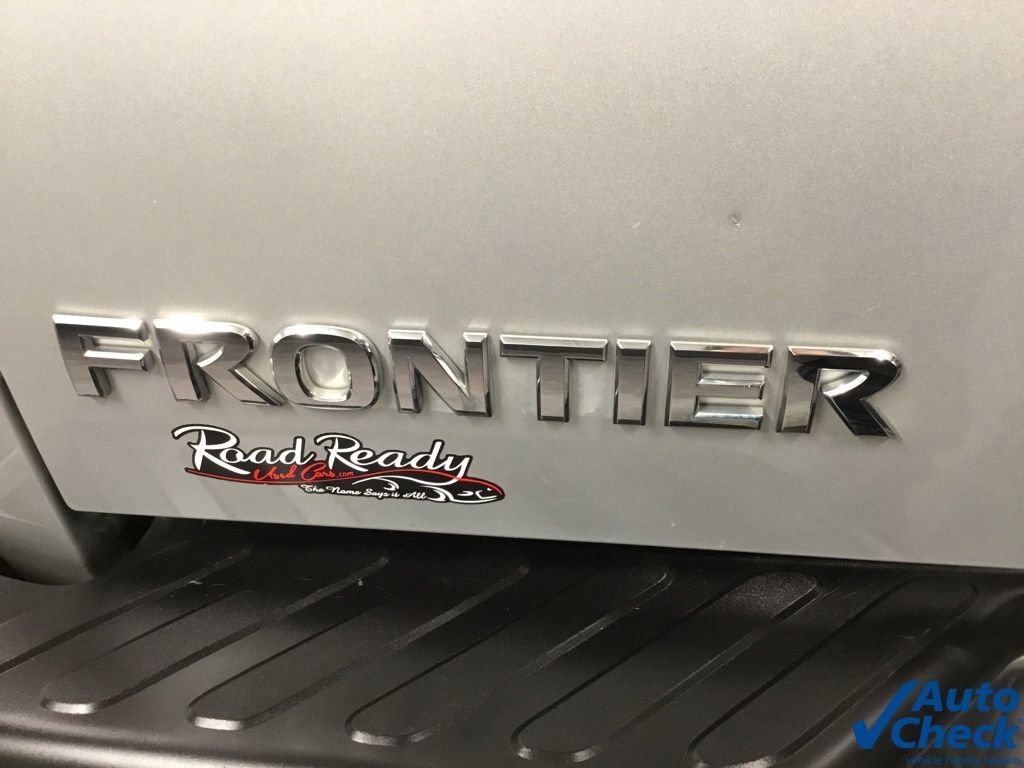Used 2015 Nissan Frontier SV AWD/4WD image 16