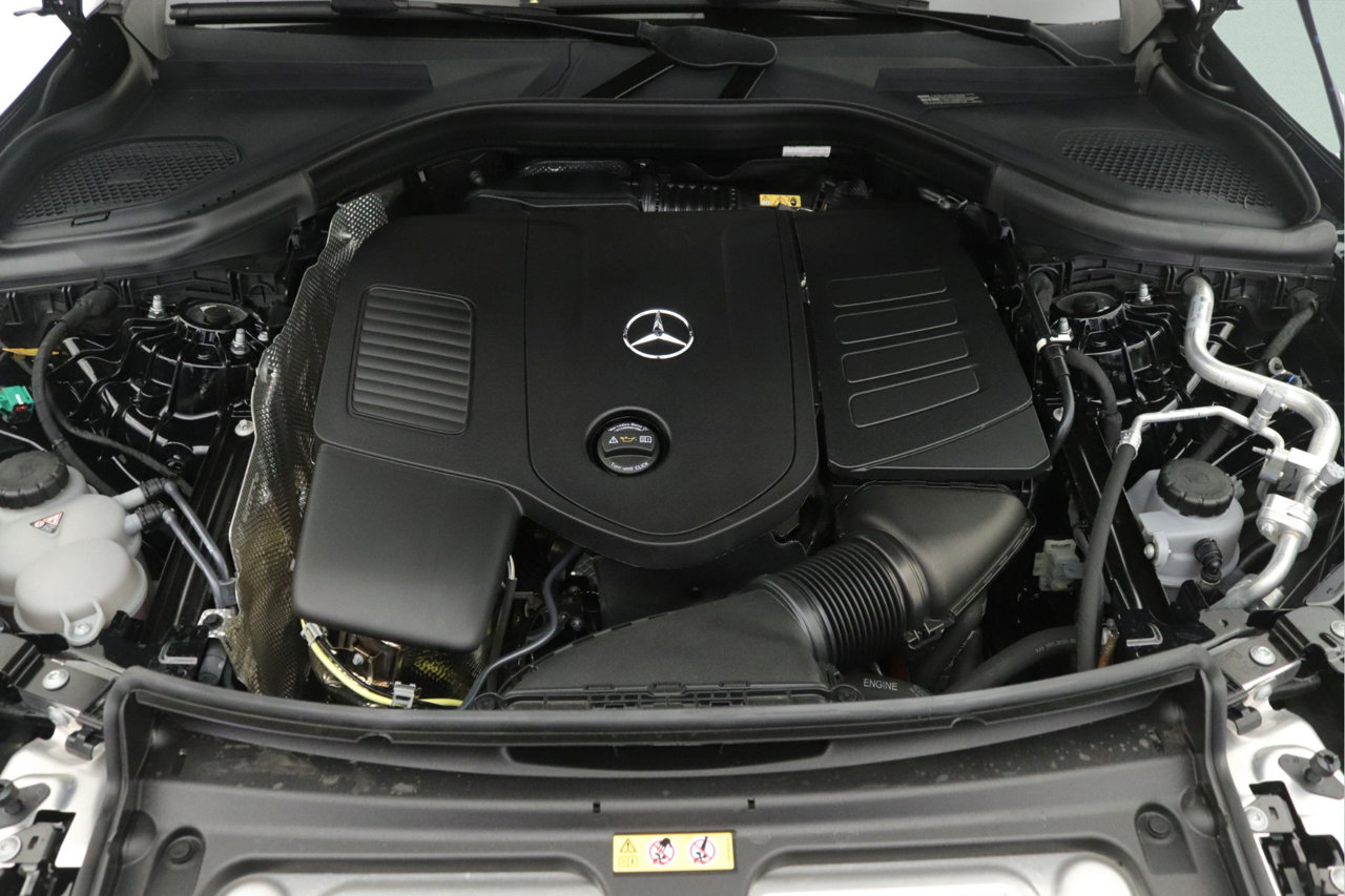 Certified 2025 Mercedes-Benz GLC 350e 4MATIC image 24