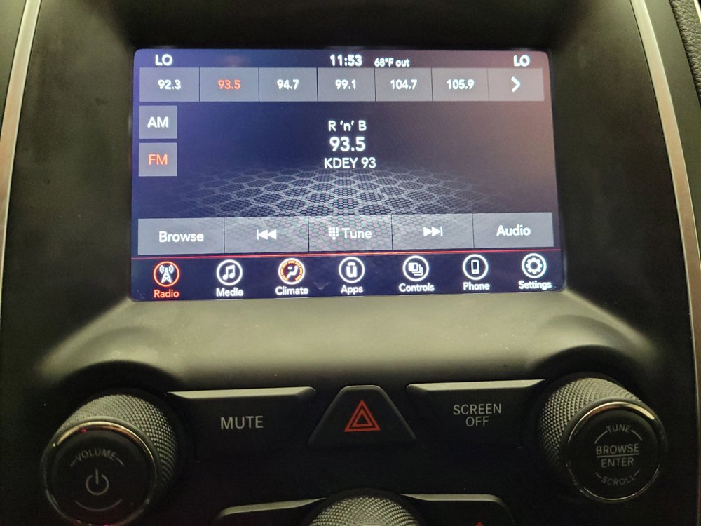 Used 2020 Dodge Durango SXT w/ 3rd Row Seating Group RWD image 25