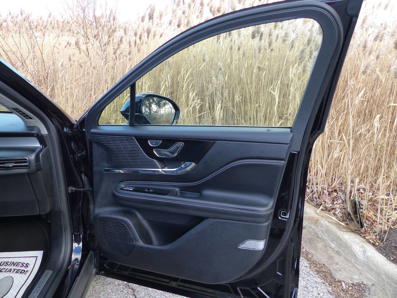 Used 2020 Lincoln Corsair Standard 4dr SUV image 45
