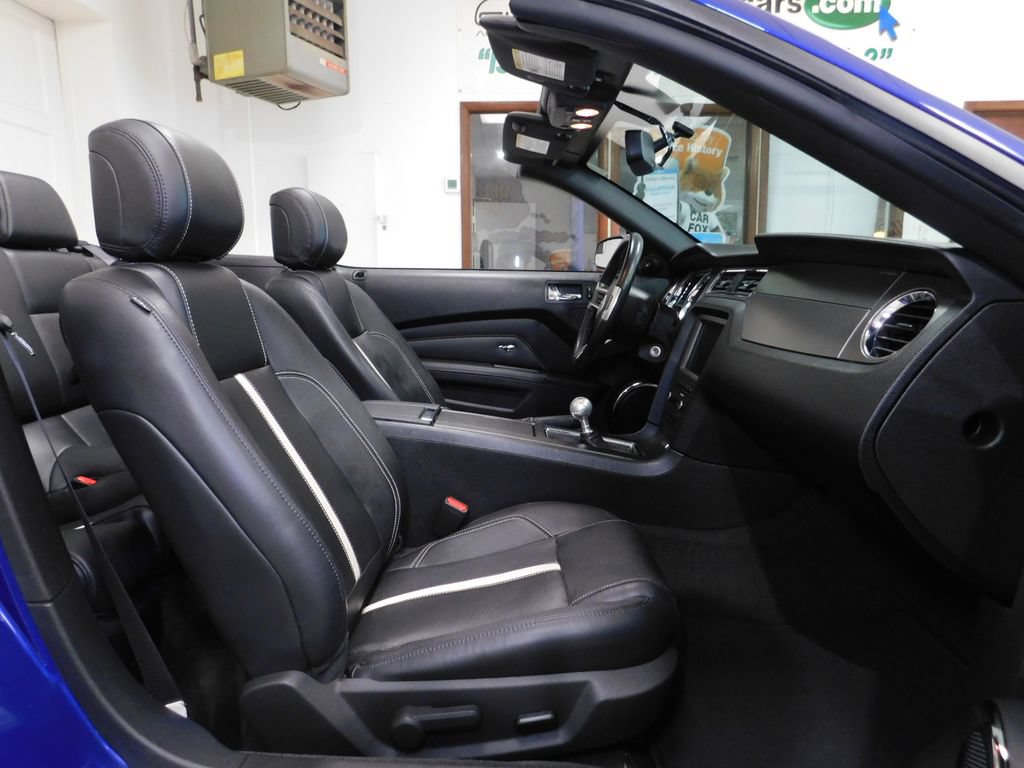 Used 2013 Ford Mustang GT Premium w/ Electronics Pkg RWD image 83