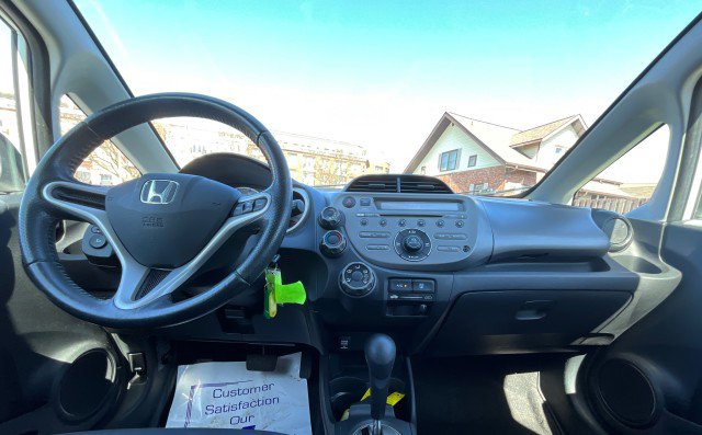 Used 2010 Honda Fit Sport image 12