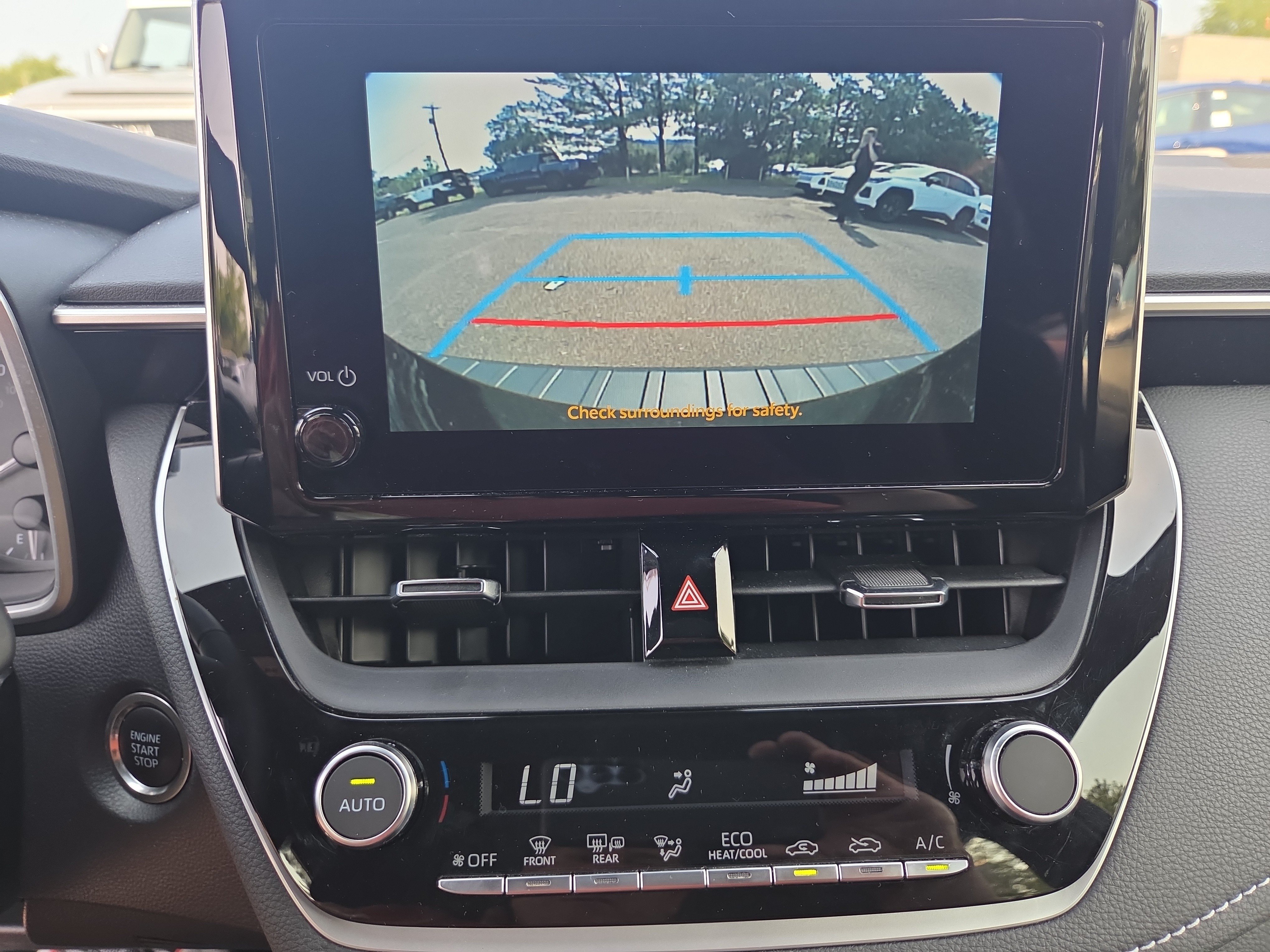 Certified 2025 Toyota Corolla Hatchback w/ SE Package FWD image 22