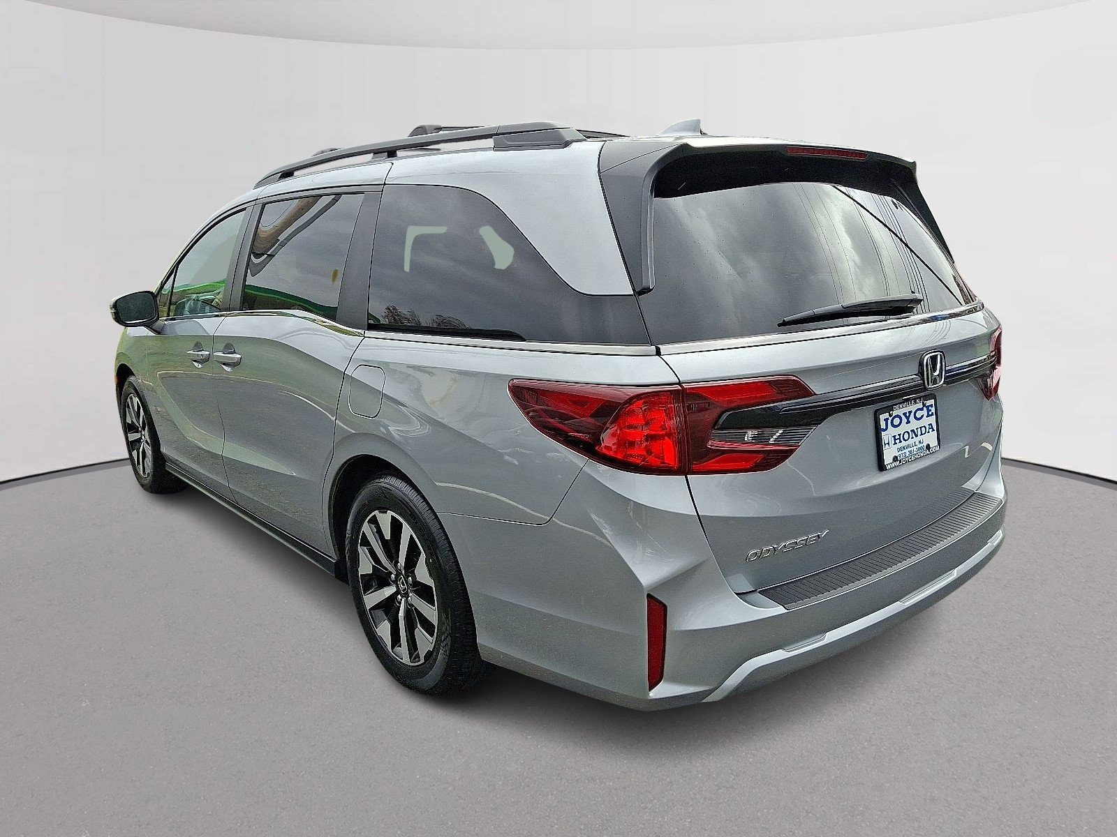 Used 2025 Honda Odyssey EX-L image 7