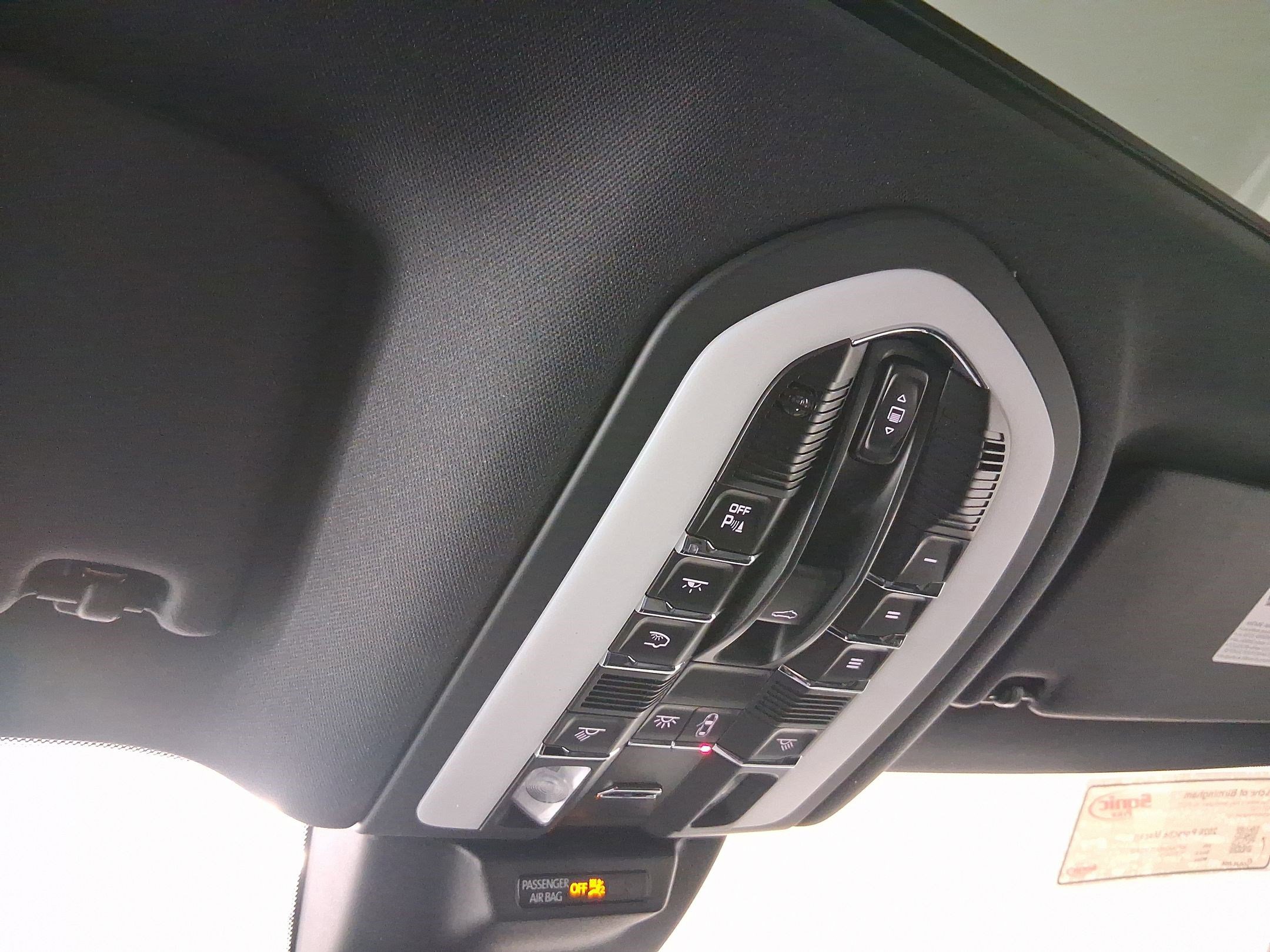 New 2026 Porsche Macan image 30