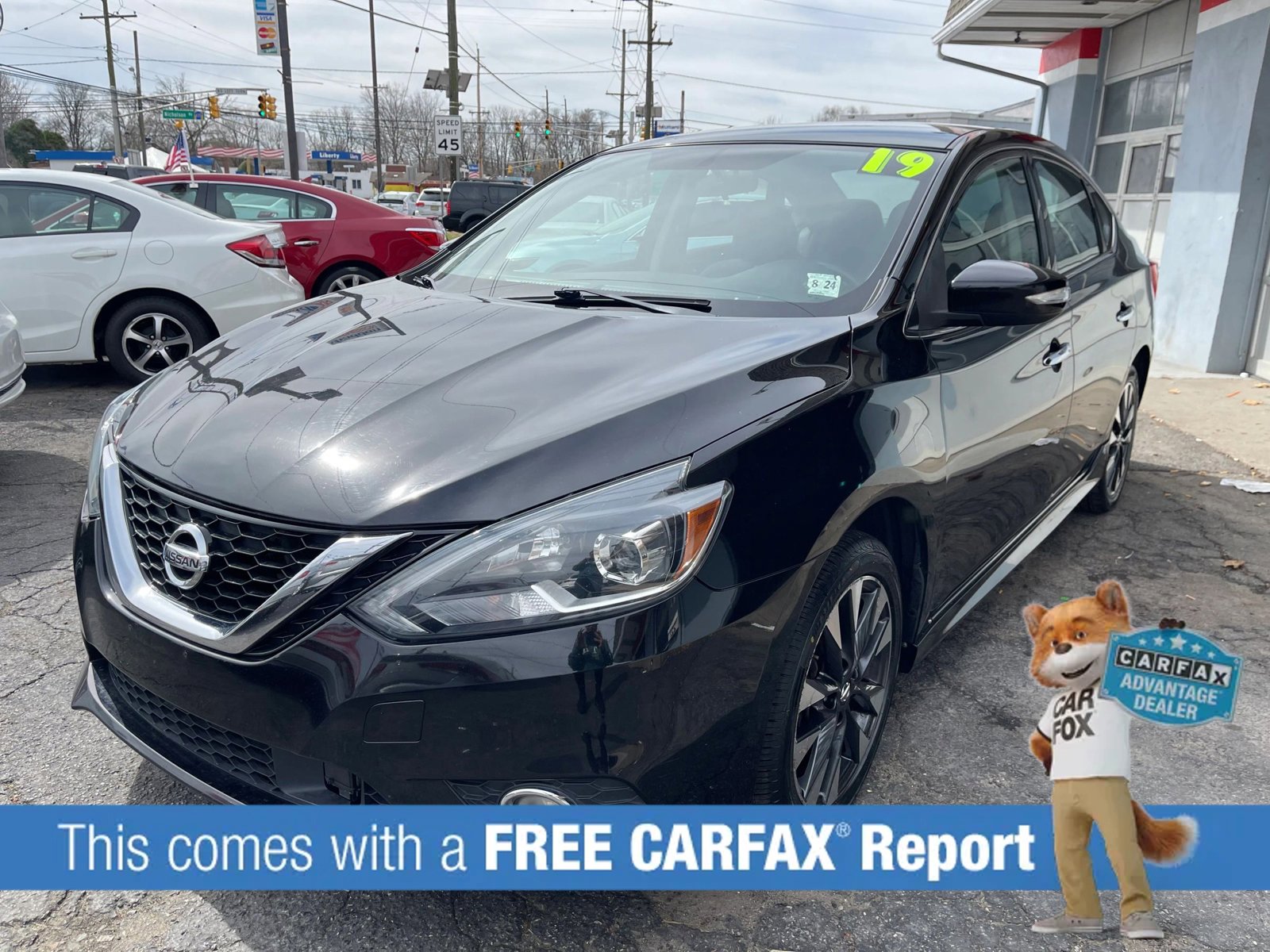 Used 2019 Nissan Sentra SR image 1