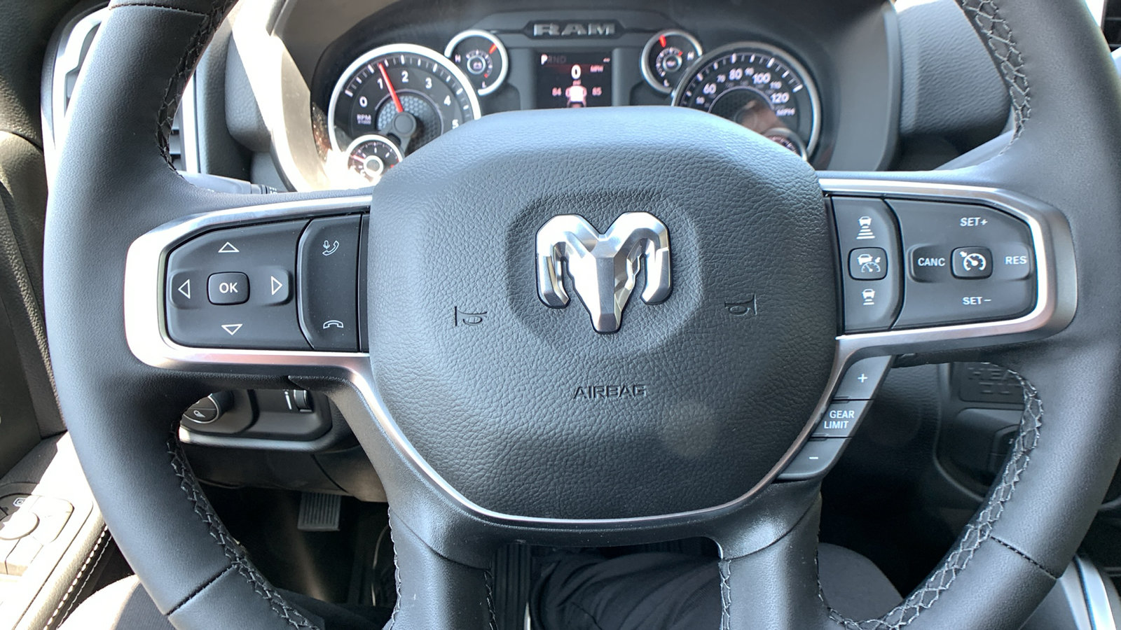 New 2026 RAM 2500 Big Horn AWD/4WD image 15