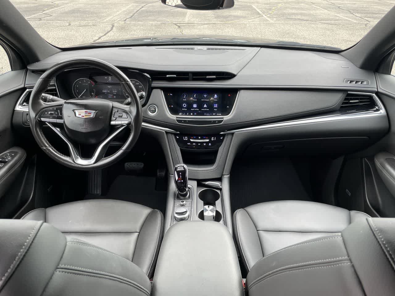 Certified 2024 Cadillac XT6 Luxury AWD/4WD image 24