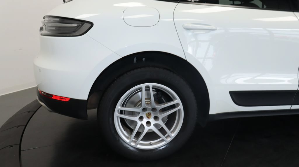 Used 2019 Porsche Macan AWD/4WD image 15