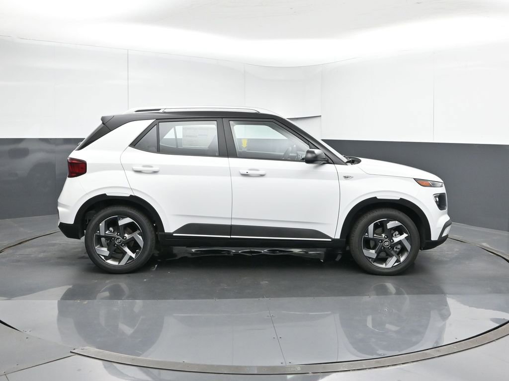 New 2026 Hyundai Venue SEL image 6