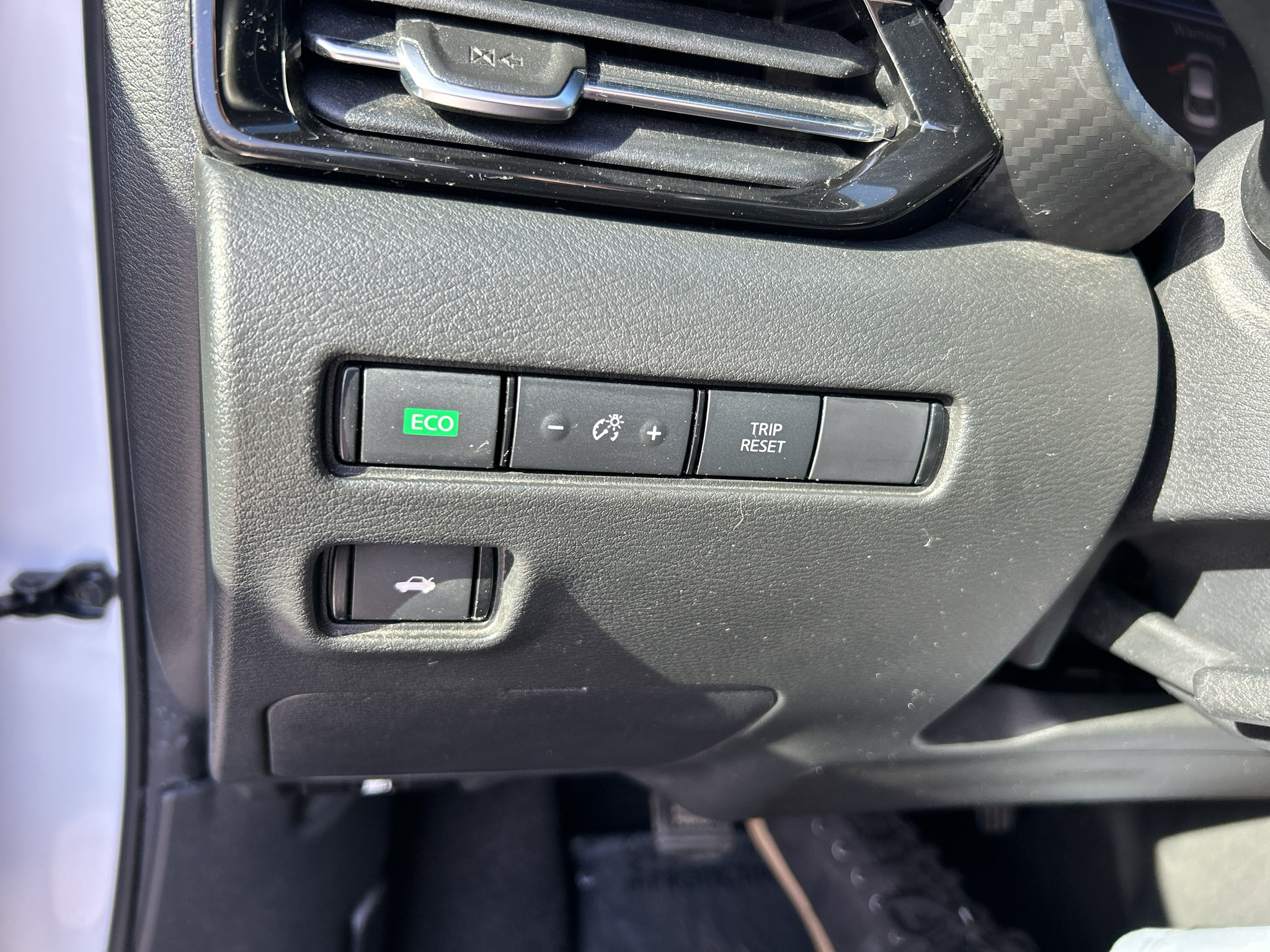 Used 2020 Nissan Sentra SV w/ Electronics Package FWD image 20