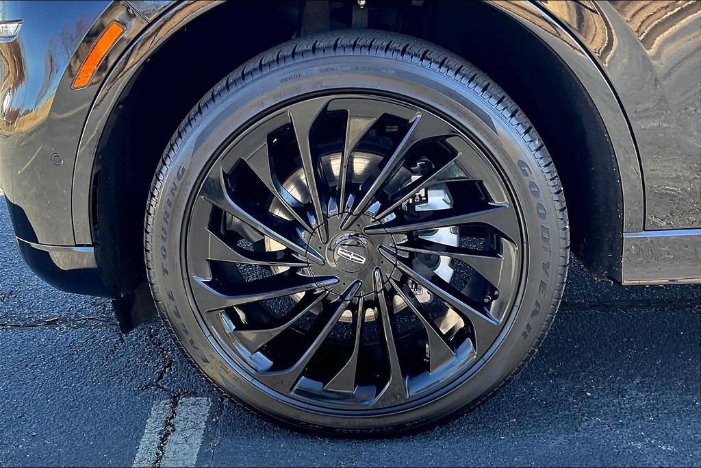 Used 2024 Lincoln Aviator Reserve w/ Equipment Group 201A image 9