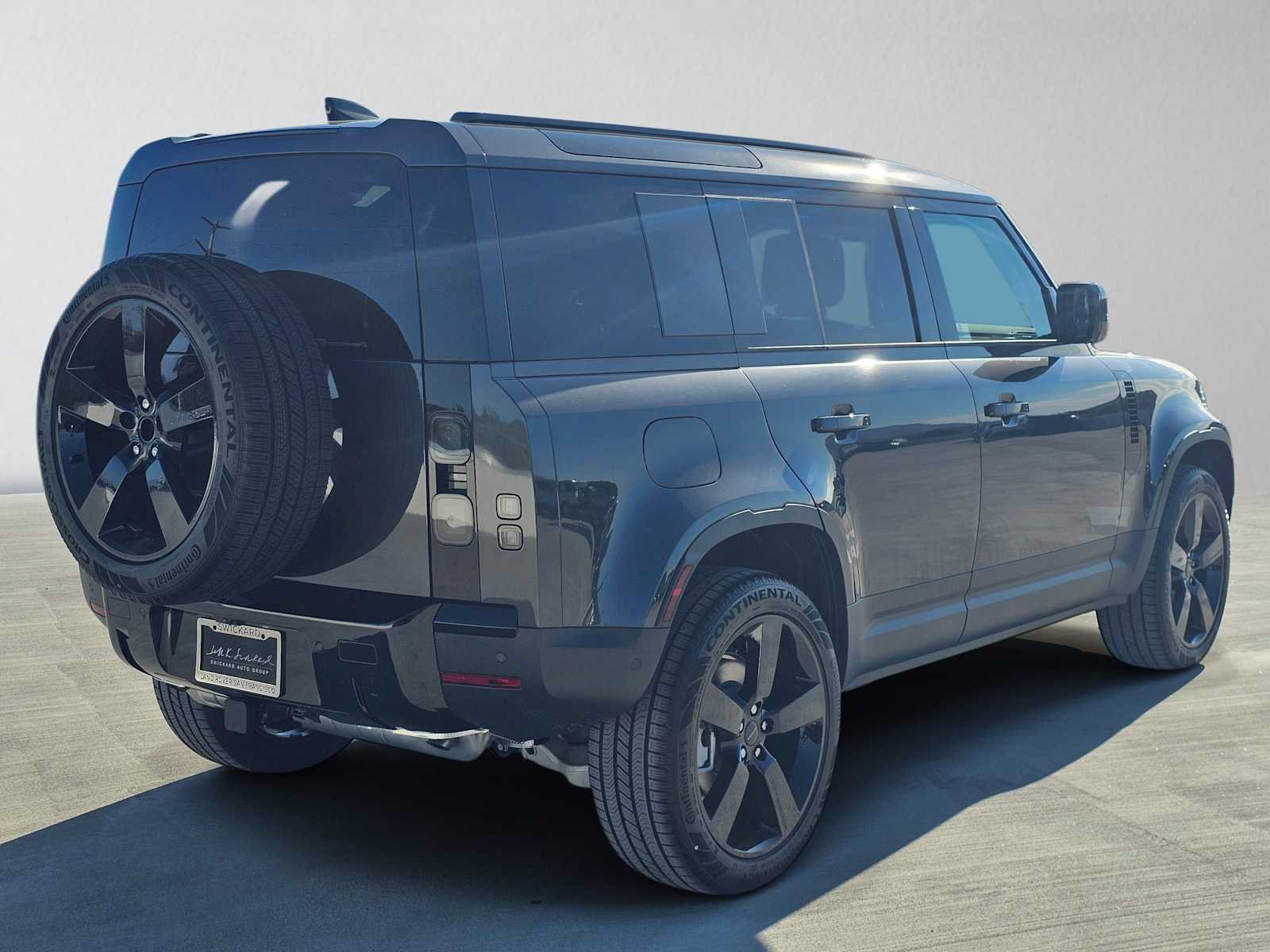Used 2026 Land Rover Defender 110 S AWD/4WD image 3