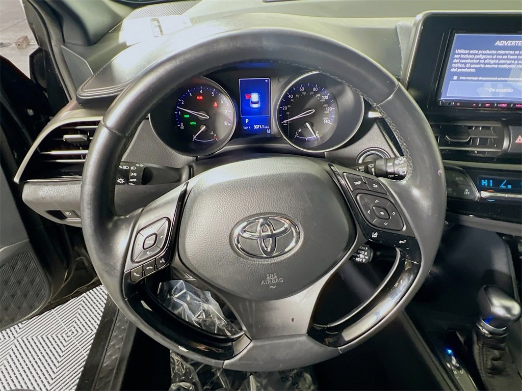 Certified 2018 Toyota C-HR XLE image 11