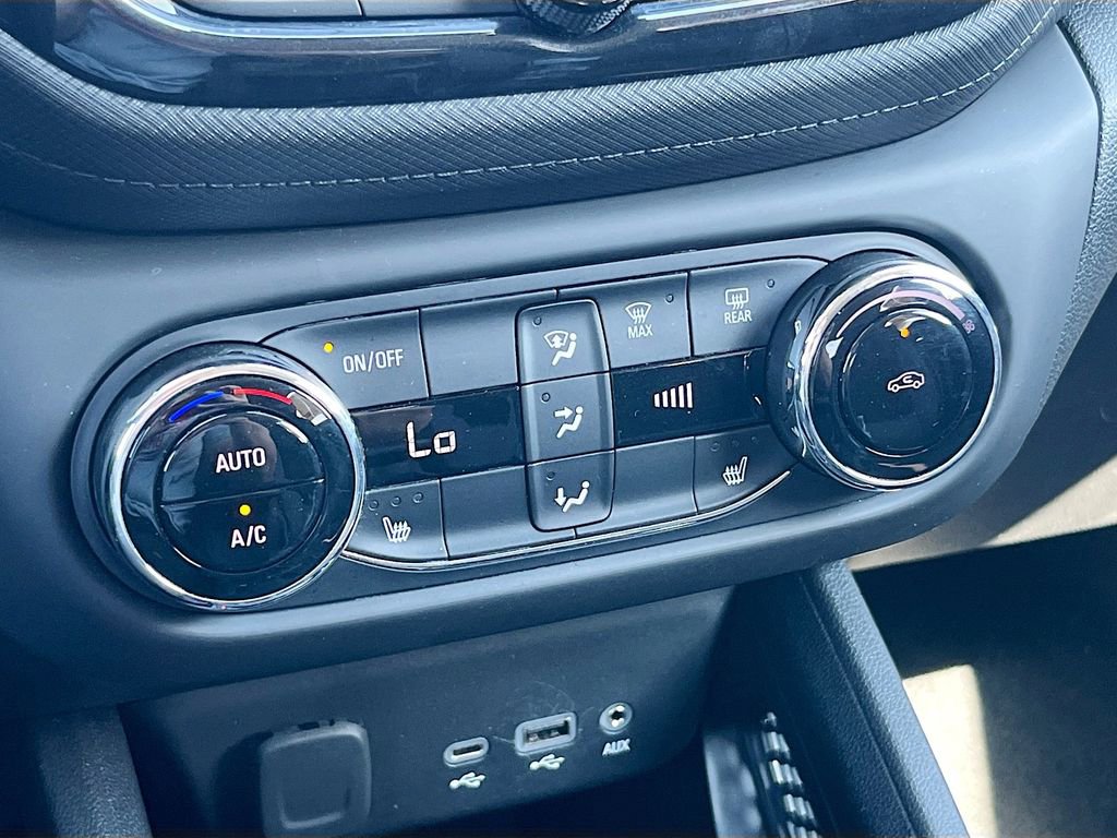 Used 2023 Chevrolet TrailBlazer LT w/ Convenience Package image 15
