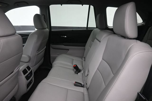 Used 2022 Honda Pilot Touring image 19