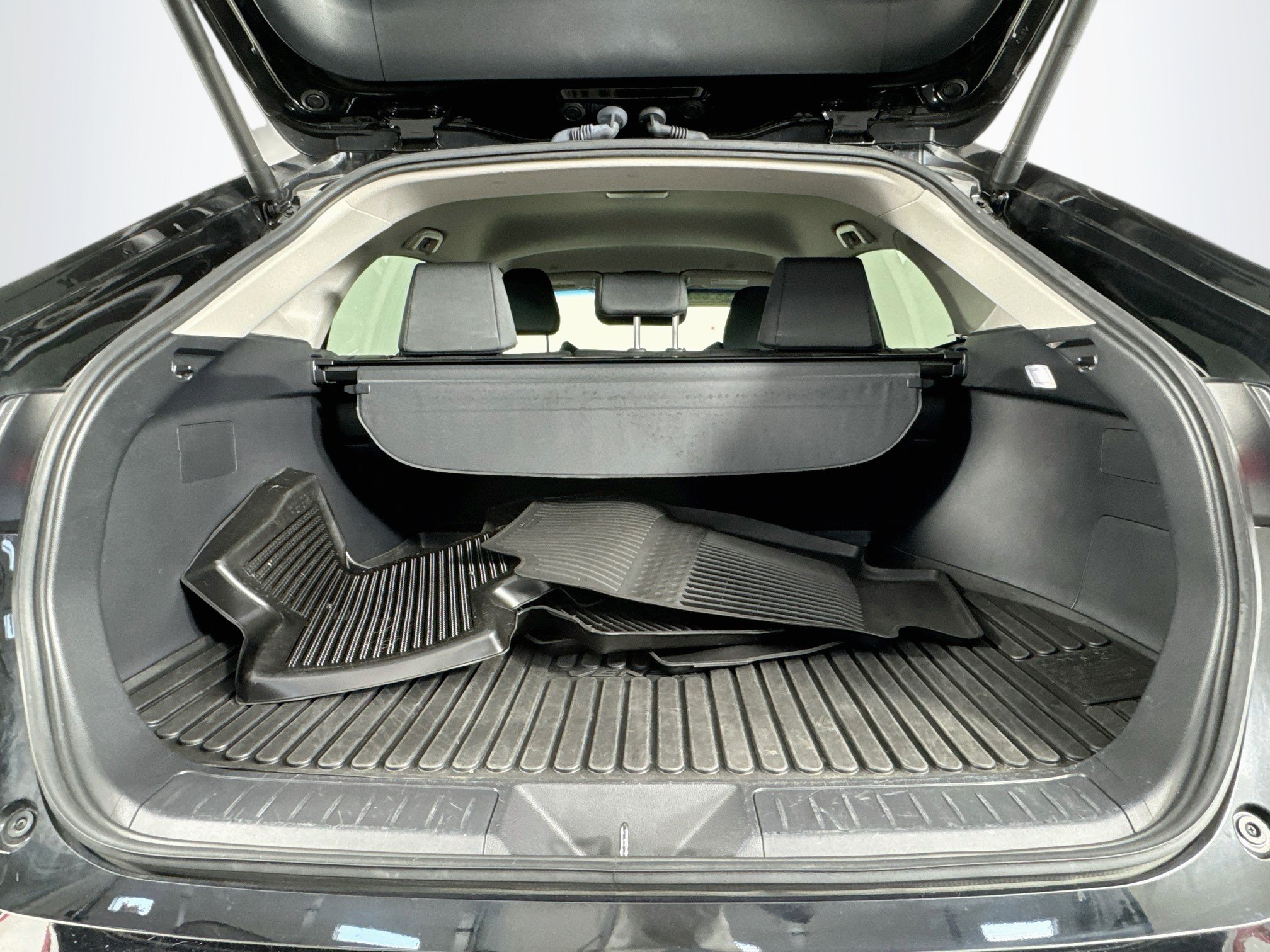 Certified 2024 Toyota Venza LE AWD/4WD image 25
