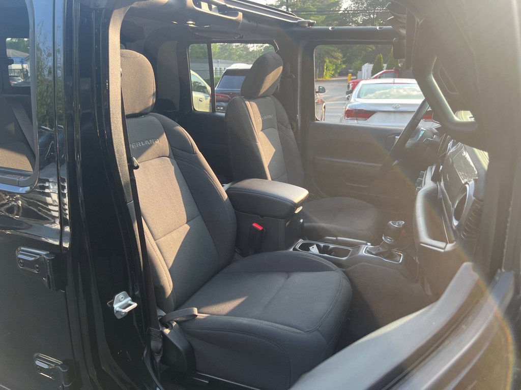 Used 2021 Jeep Gladiator Overland image 16