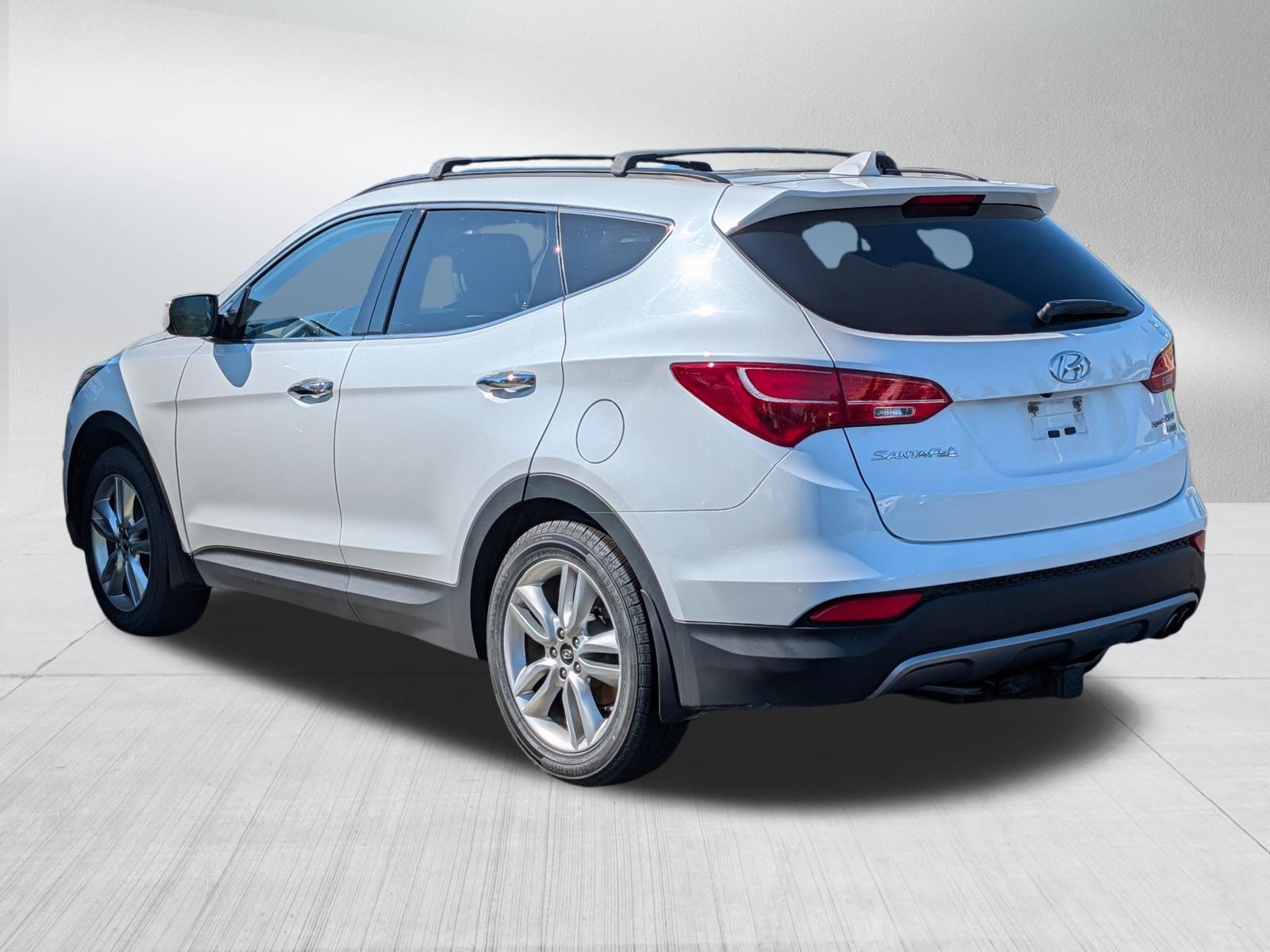 Used 2016 Hyundai Santa Fe Sport 2.0T w/ Option Group 05 AWD/4WD image 7