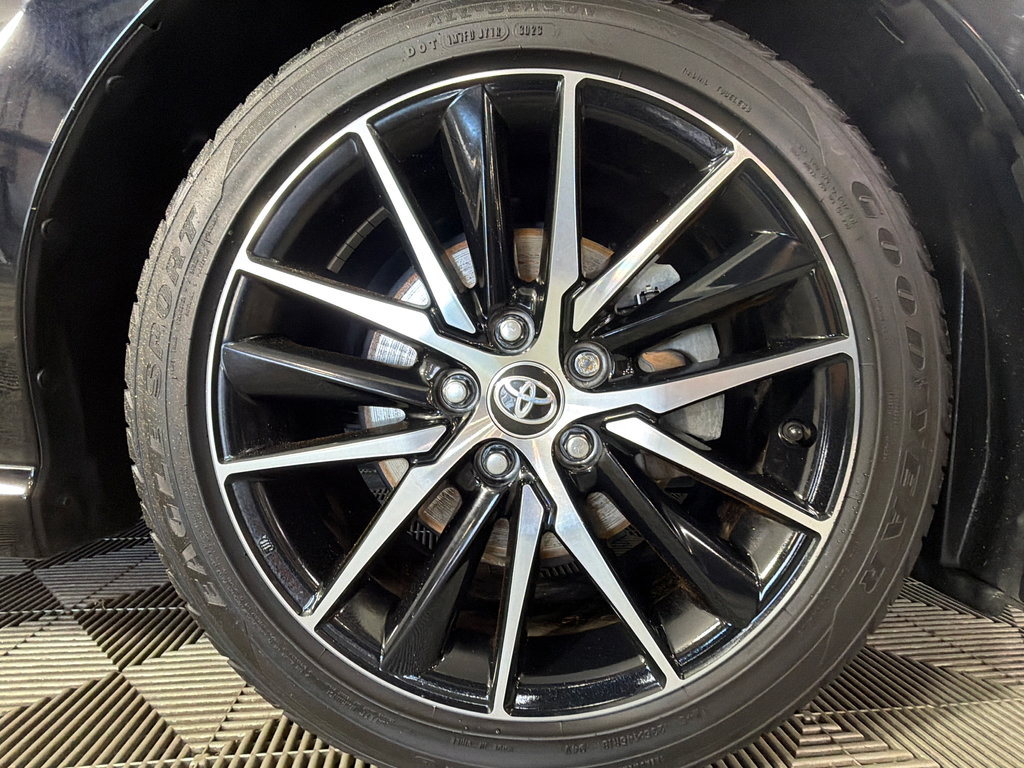 Used 2021 Toyota Camry SE FWD image 34