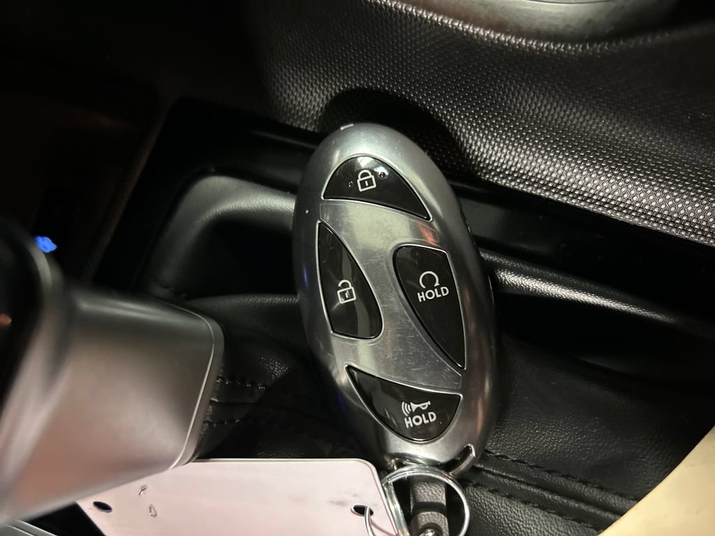 Used 2024 Hyundai Elantra SEL w/ Convenience Package FWD image 20