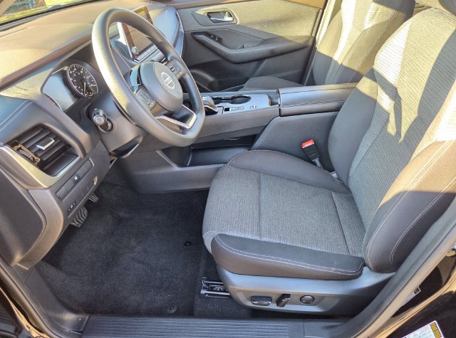 Used 2021 Nissan Rogue SV FWD image 9