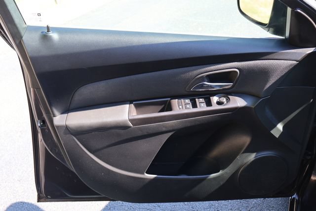 Used 2014 Chevrolet Cruze Diesel FWD image 17