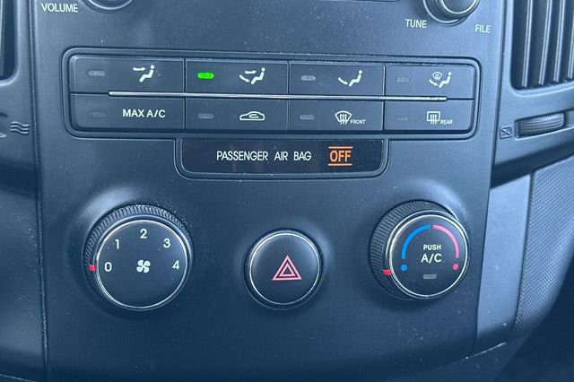 Used 2010 Hyundai Elantra GLS image 21