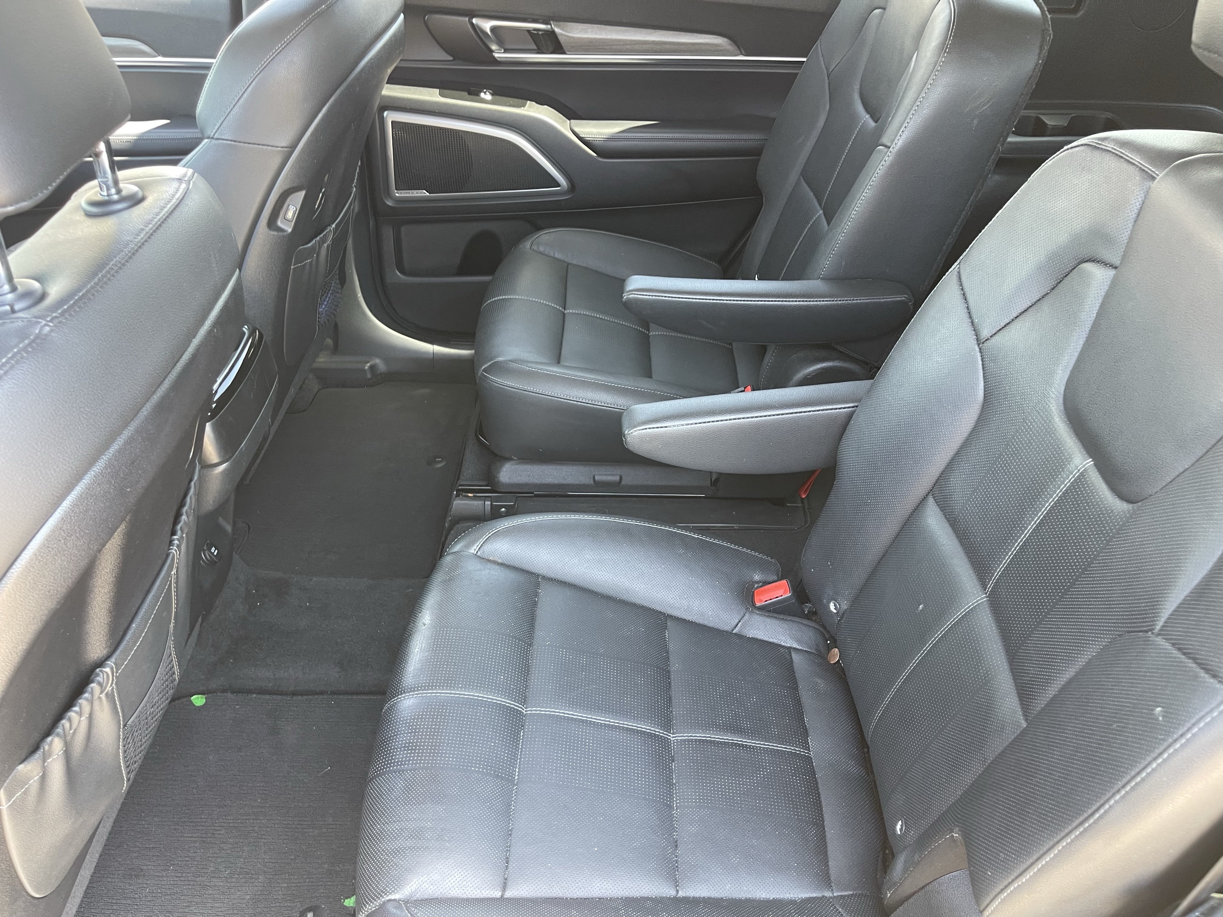 Used 2021 Kia Telluride EX w/ EX Premium Package FWD image 17