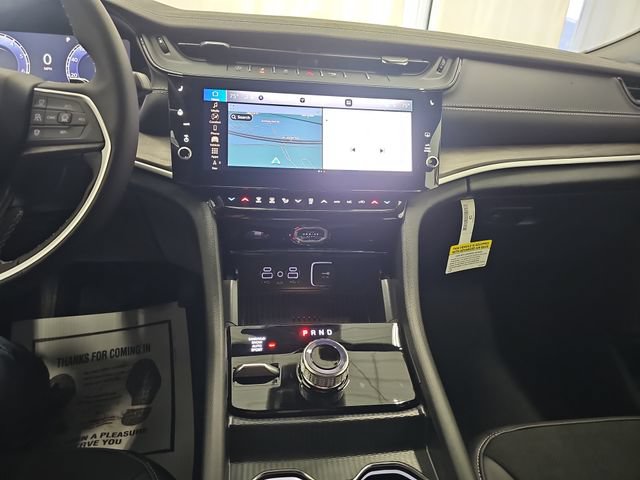 New 2026 Jeep Grand Cherokee Altitude AWD/4WD image 17