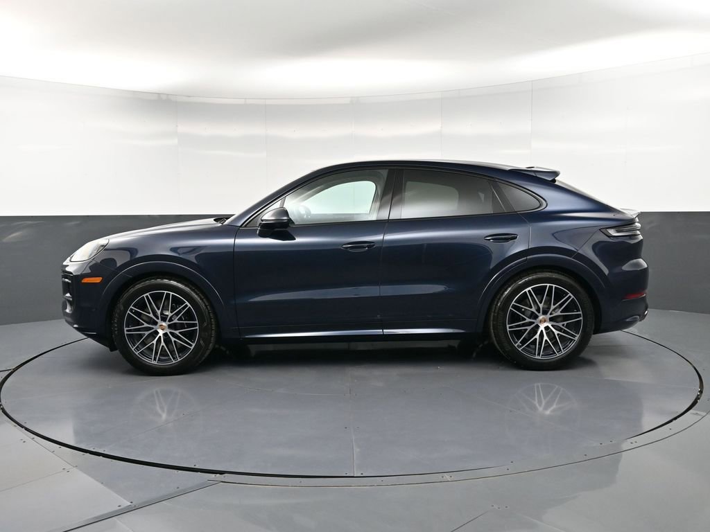 New 2026 Porsche Cayenne GTS image 2