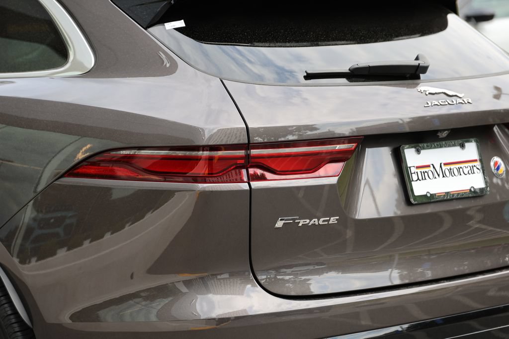 Used 2023 Jaguar F-PACE S AWD/4WD image 7