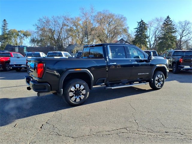 Used 2025 GMC Sierra 3500 Denali w/ Denali Reserve Package image 3