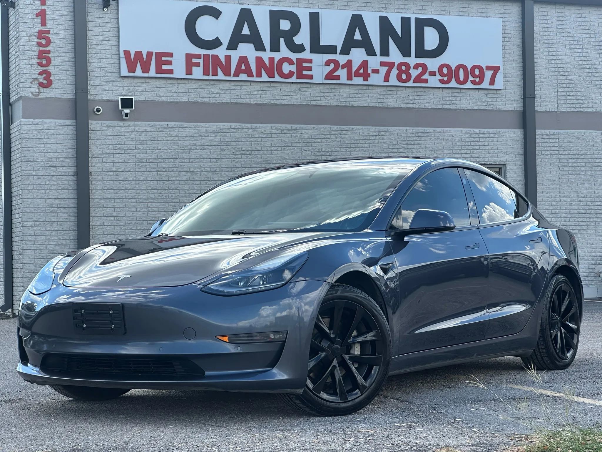Used 2021 Tesla Model 3 Long Range image 1