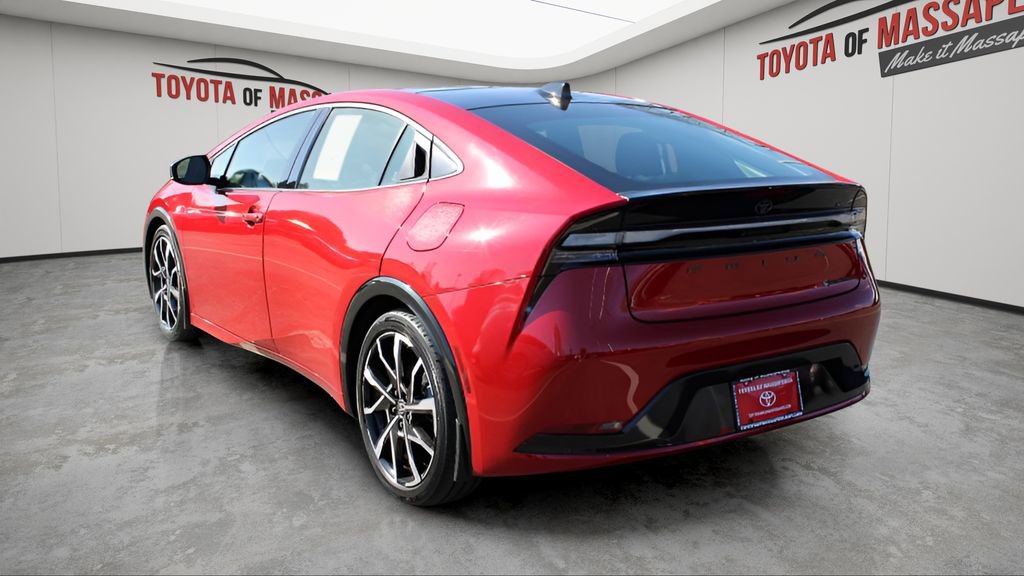 Used 2024 Toyota Prius Prime image 4