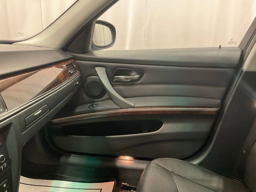 Used 2011 BMW 328i xDrive 328i xDrive image 22