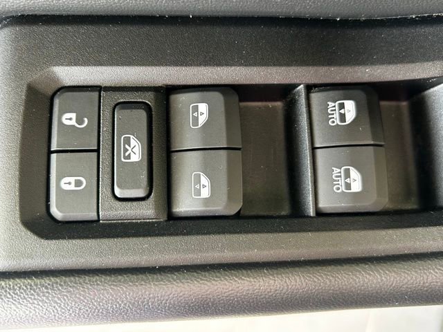 Used 2024 Jeep Grand Cherokee L Limited w/ Luxury Tech Group II image 23