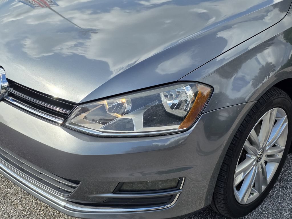 Used 2015 Volkswagen Golf TDI SE FWD image 6