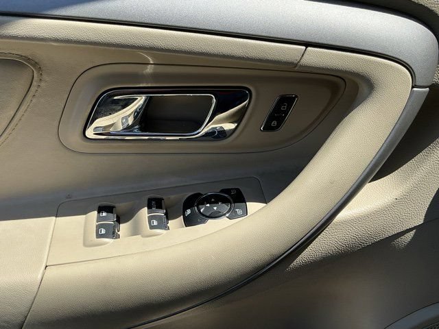 Used 2013 Ford Taurus SEL FWD image 20