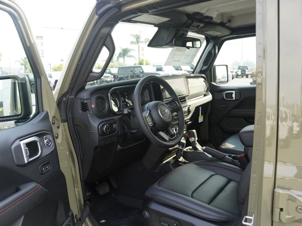 New 2026 Jeep Gladiator Rubicon w/ Steel Power Dome Hood Package AWD/4WD image 20