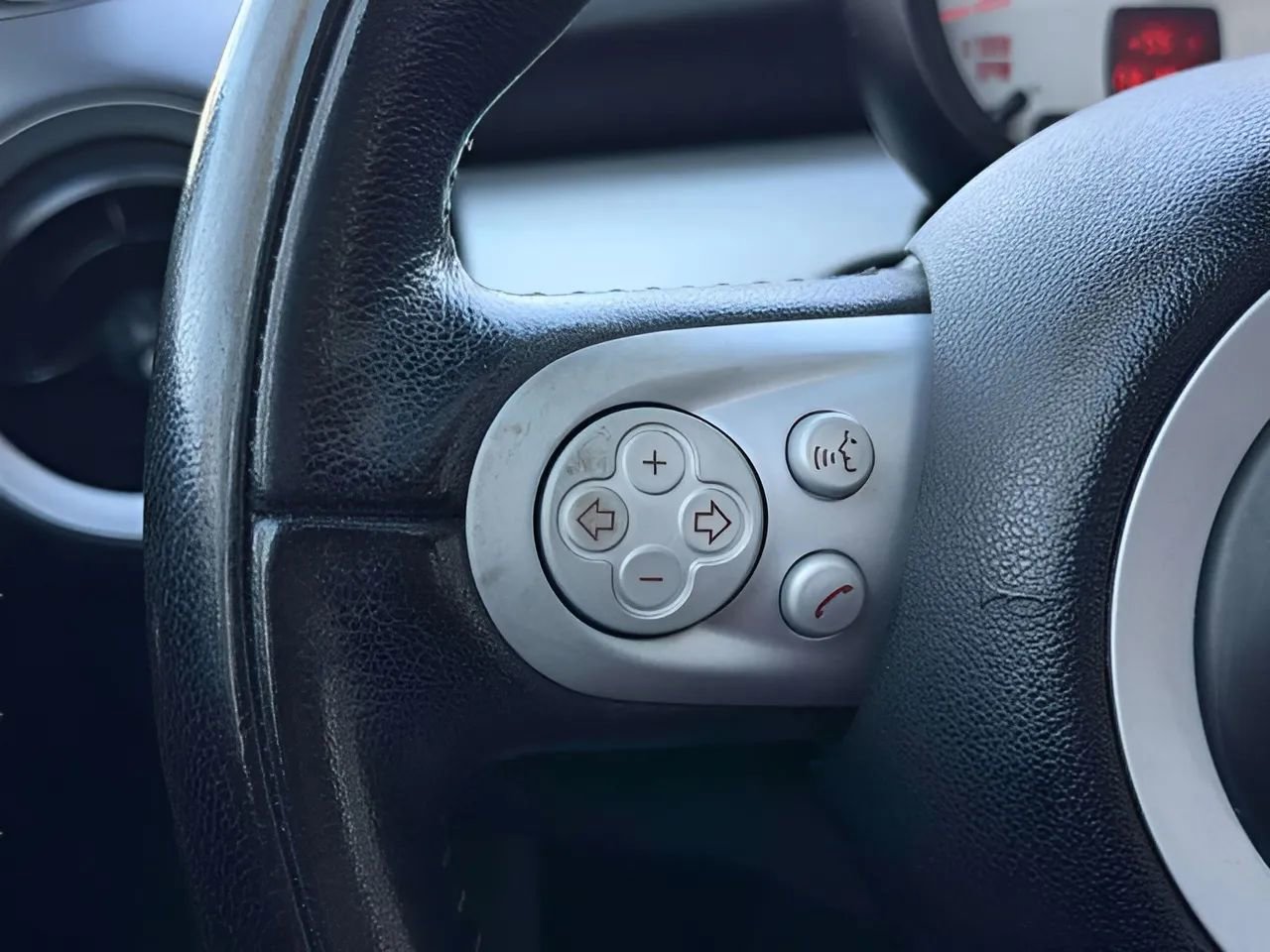 Used 2010 MINI Cooper Hardtop image 44