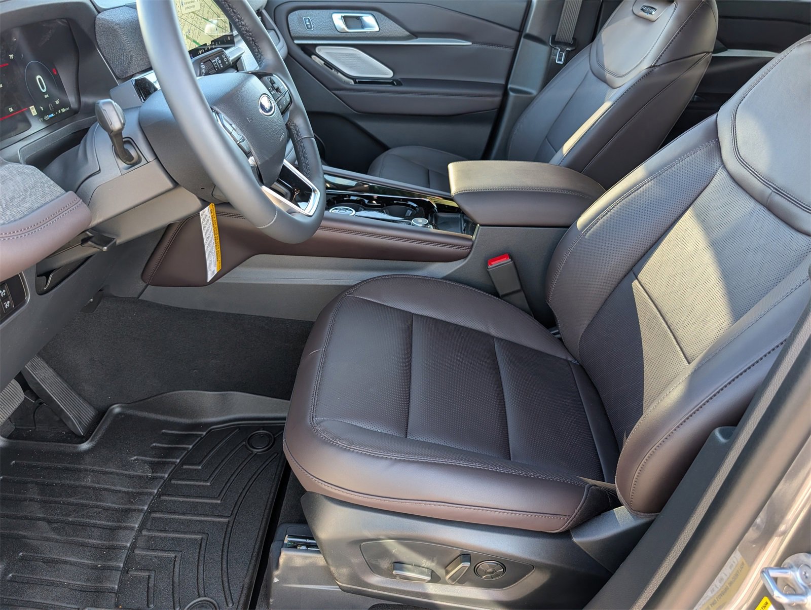 New 2026 Ford Explorer Platinum image 15