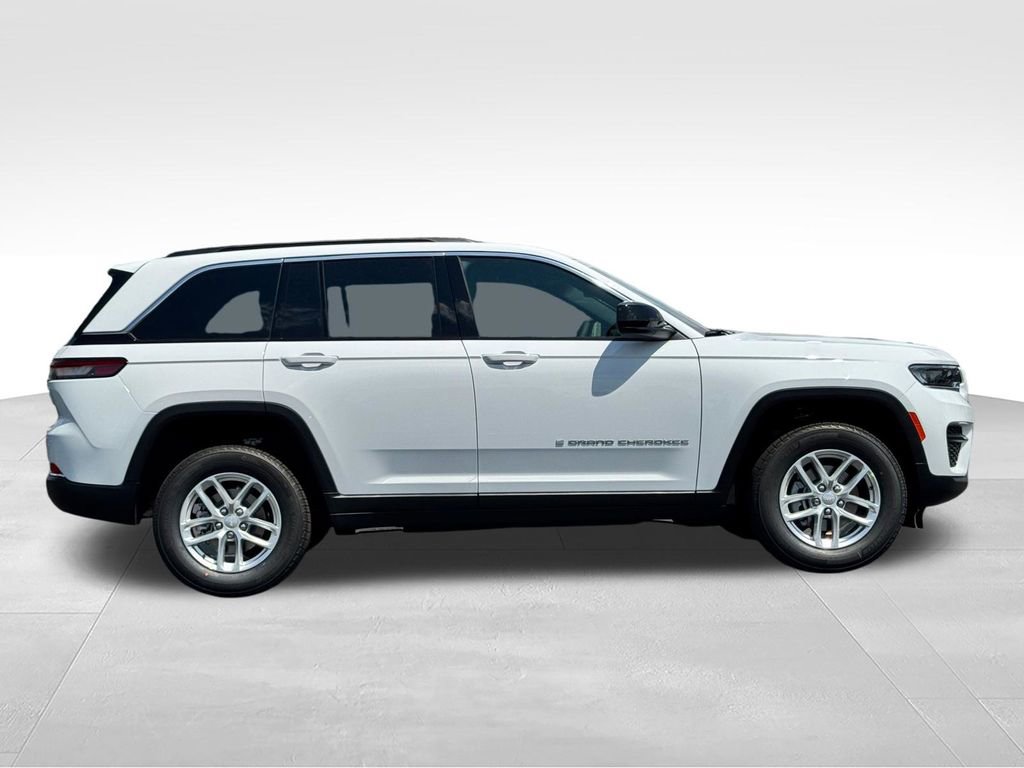 New 2026 Jeep Grand Cherokee Laredo X AWD/4WD image 8