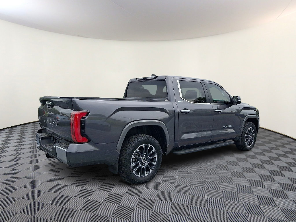 Used 2024 Toyota Tundra Limited AWD/4WD image 9