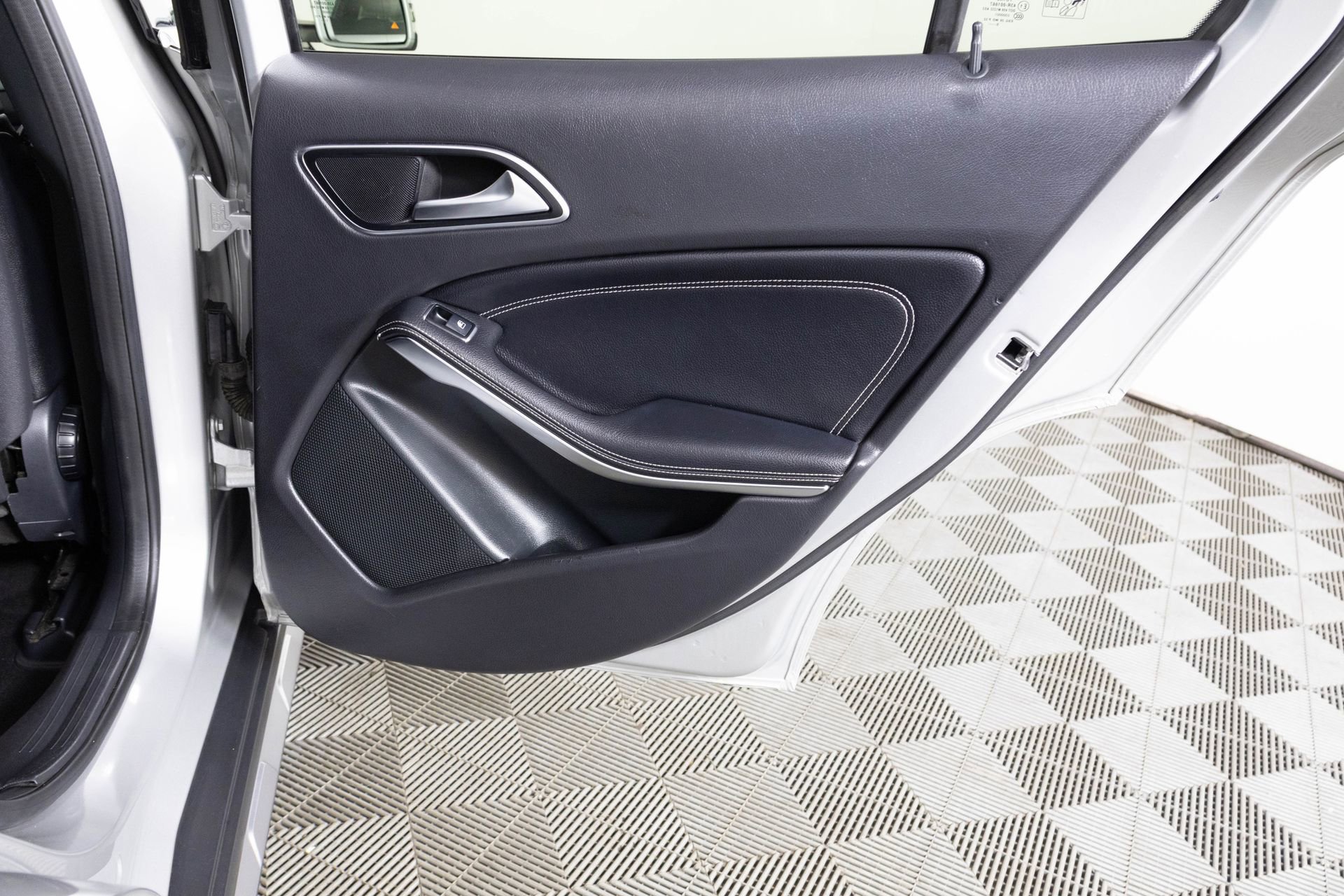 Used 2016 Mercedes-Benz GLA 250 GLA 250 image 37