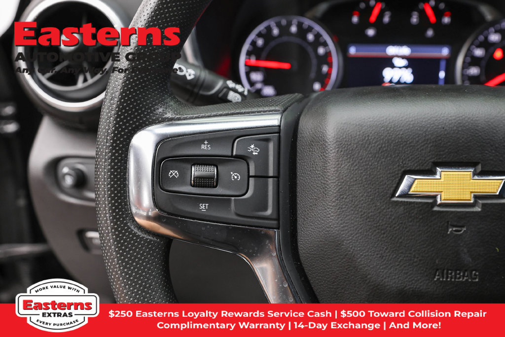 Used 2025 Chevrolet Blazer LT FWD image 16