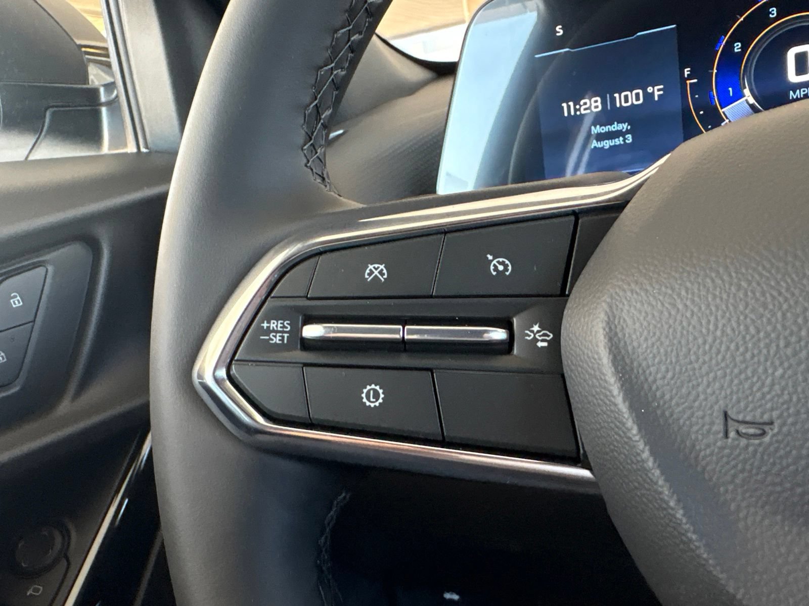 New 2027 Chevrolet Equinox LT w/ Midnight Edition FWD image 26